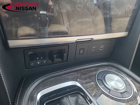 Used 2024 Nissan Armada Platinum w/ Captain's Chairs Package image 45