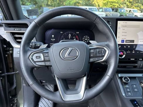 Used 2024 Lexus GX 550 AWD/4WD image 14