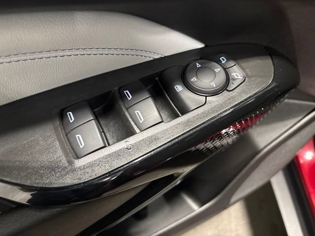 Used 2025 Chevrolet Trax LT FWD image 11
