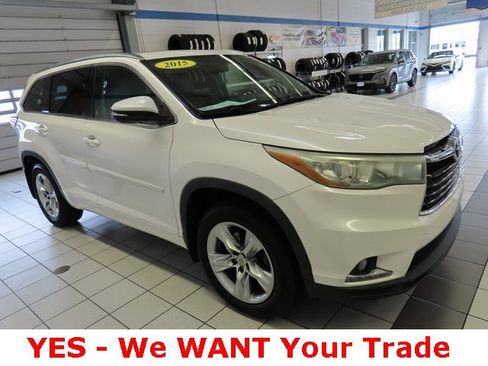 Used 2015 Toyota Highlander Limited image 17