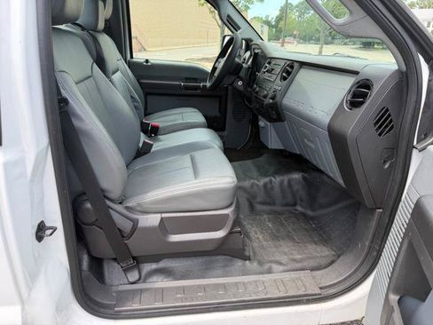 Used 2014 Ford F250 XL w/ Power Equipment Group RWD image 10