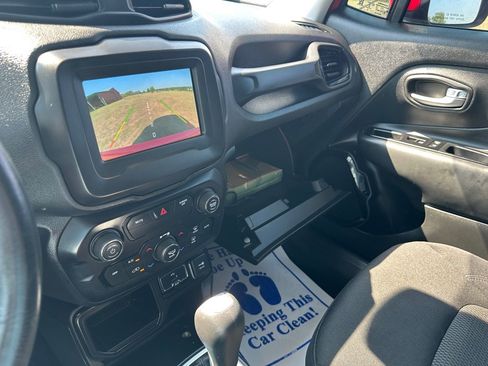 Used 2020 Jeep Renegade Altitude image 20