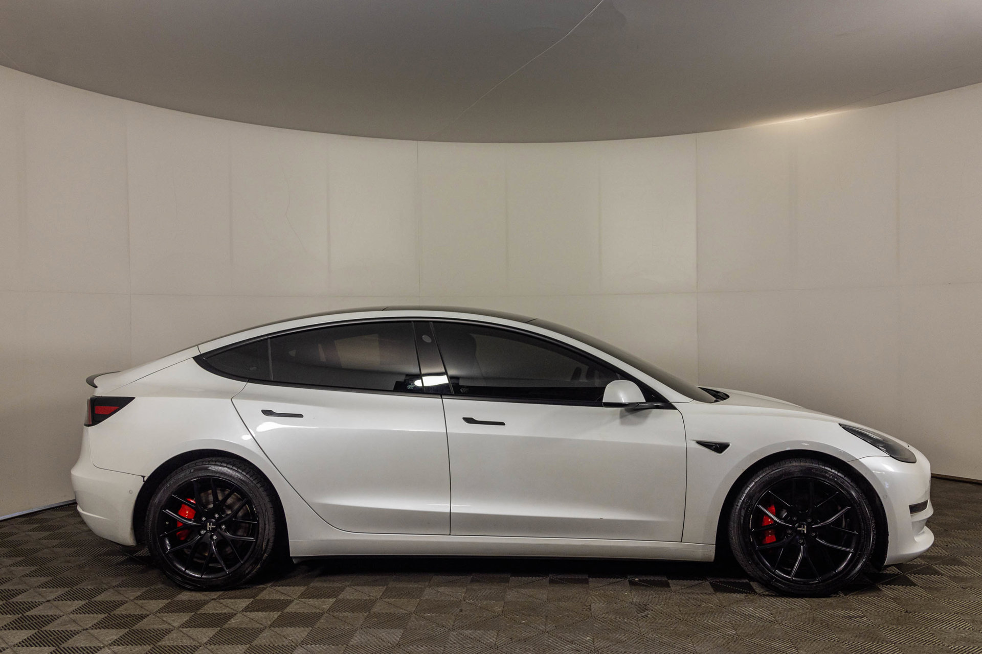 Used 2021 Tesla Model 3 Performance AWD/4WD image 16