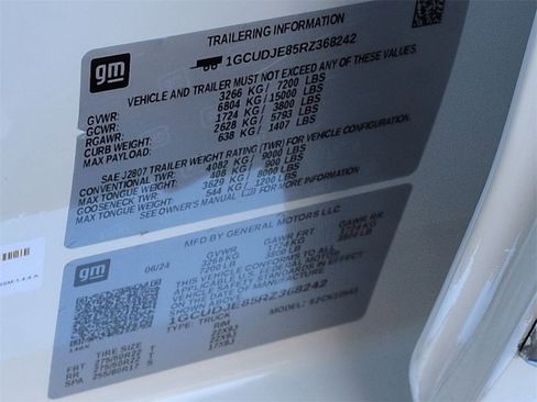 Used 2024 Chevrolet Silverado 1500 High Country w/ High Country Premium Package image 36