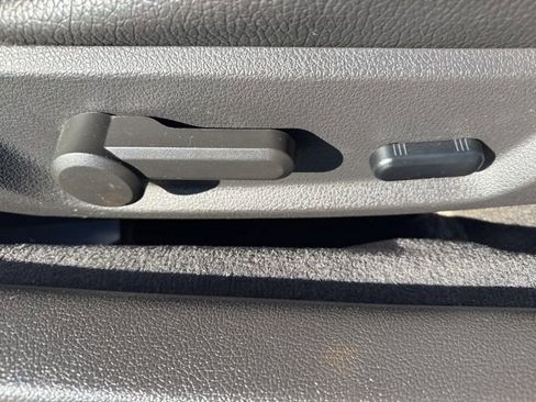 Used 2011 Ford Mustang GT Premium w/ Comfort Pkg image 30