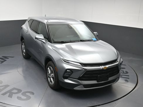 Used 2023 Chevrolet Blazer LT FWD image 35
