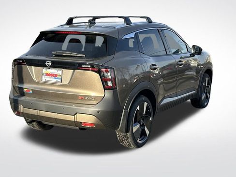 New 2026 Nissan Kicks SR w/ Illumination Package image 5