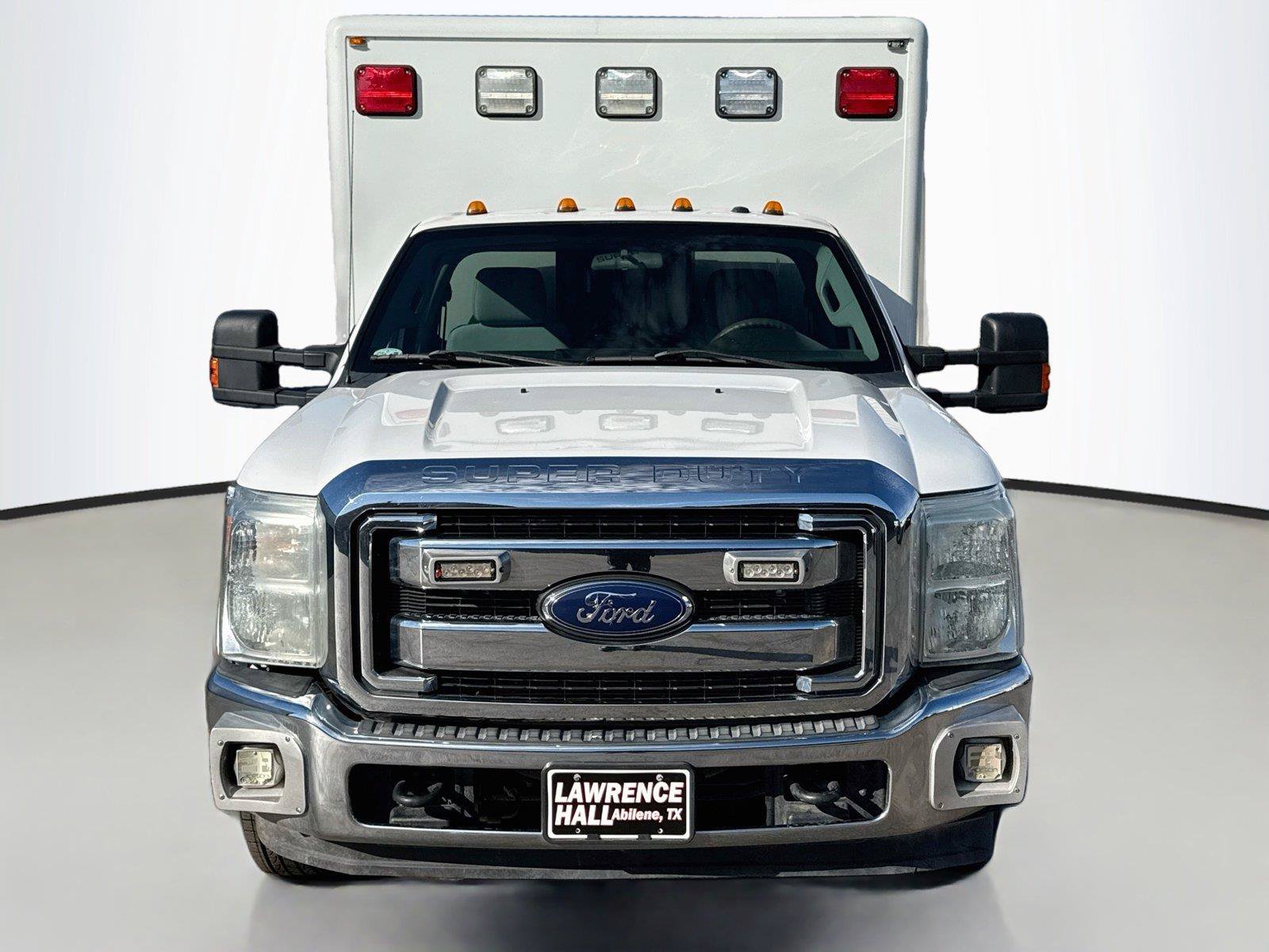 Used 2015 Ford F350 XLT RWD image 2
