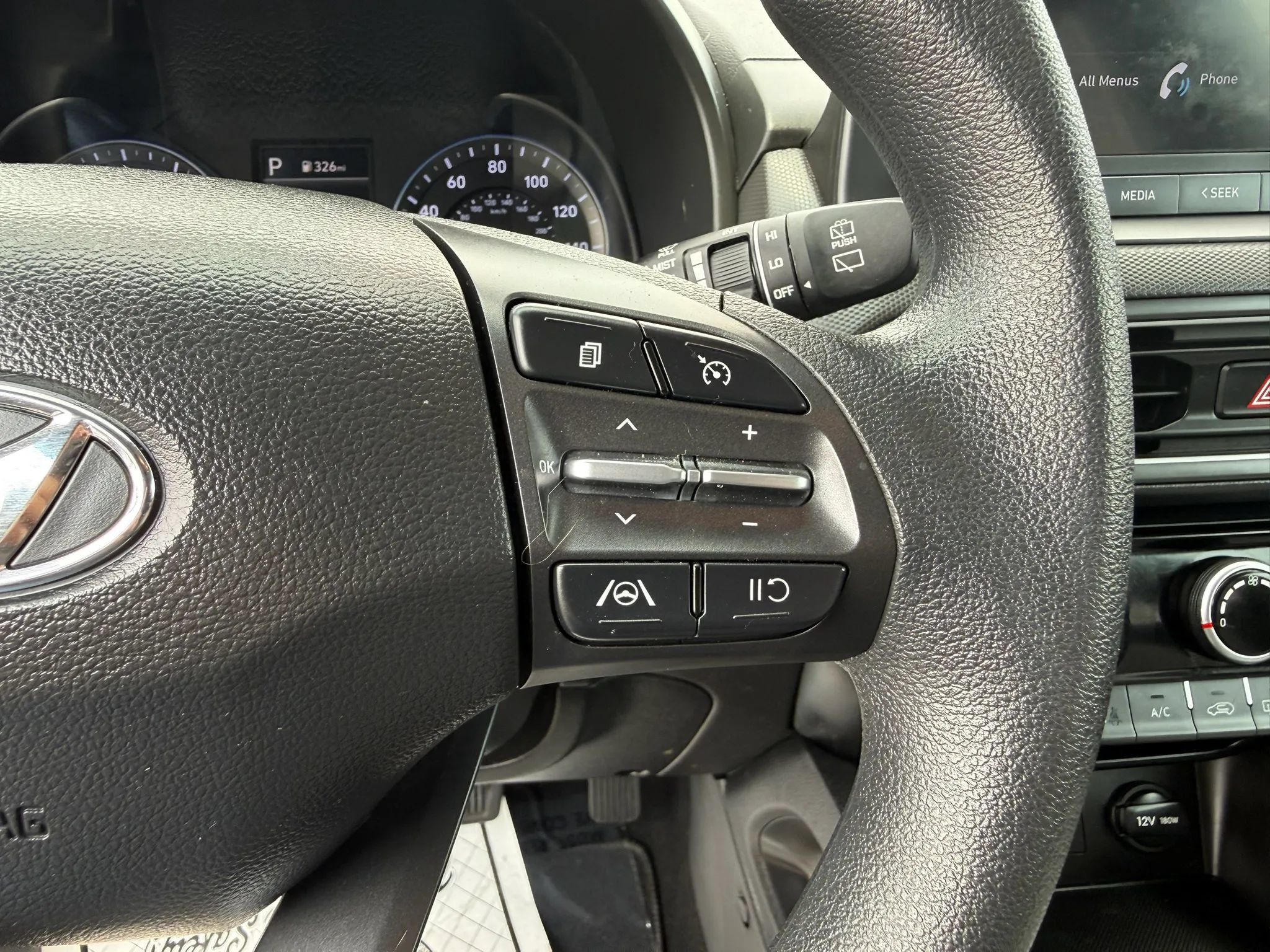 Used 2023 Hyundai Kona SEL AWD/4WD image 22
