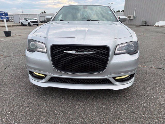 Used 2020 Chrysler 300 S RWD image 8