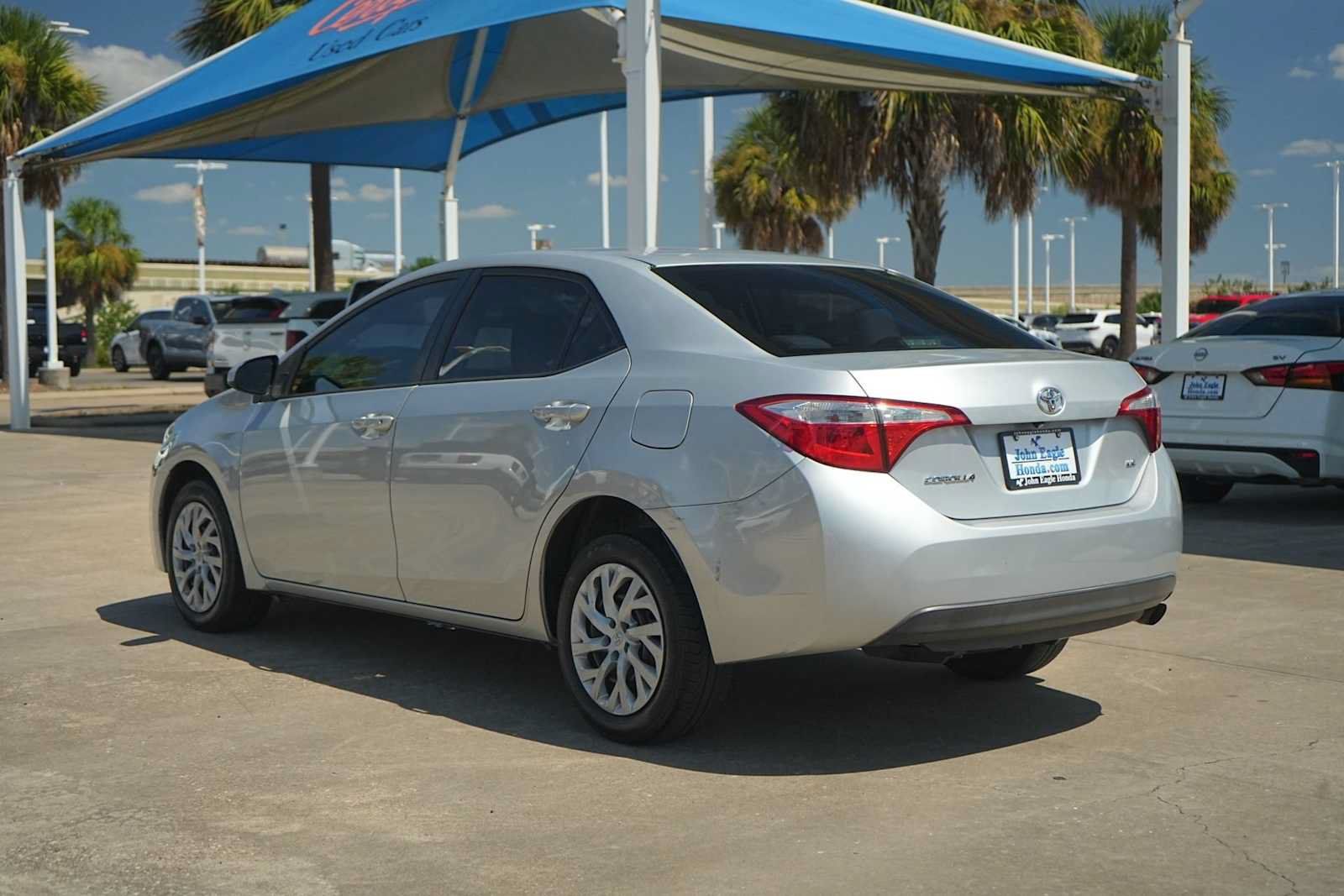 Used 2014 Toyota Corolla LE FWD image 4
