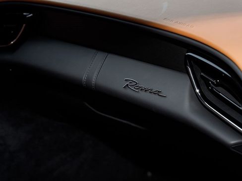 Used 2022 Ferrari Roma RWD image 17