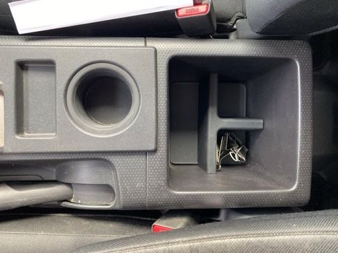 Used 2014 Toyota FJ Cruiser 4WD image 38