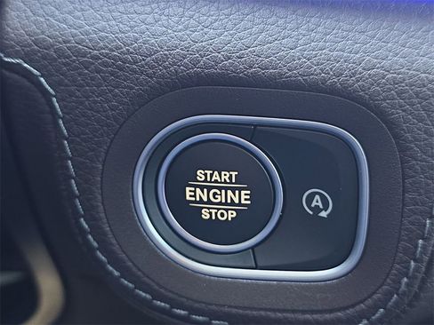 Used 2022 Mercedes-Benz GLE 450 4MATIC image 17