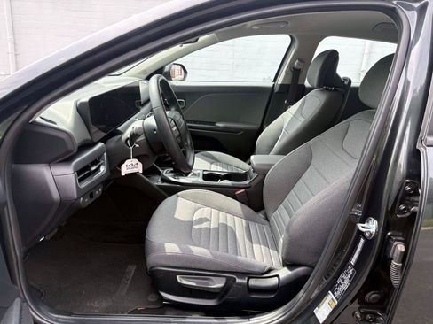 Certified 2025 Kia K4 EX FWD image 20