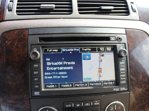 Used 2011 GMC Yukon Denali image 29