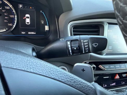 Used 2019 Hyundai Ioniq Plug-In Hybrid image 37