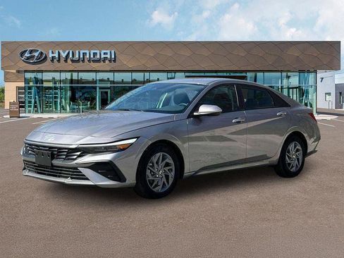New 2025 Hyundai Elantra Blue image 2