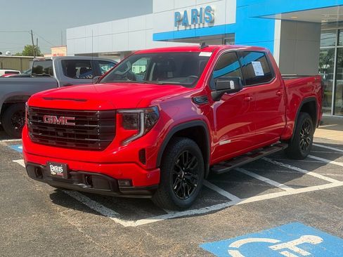 Used 2024 GMC Sierra 1500 Elevation w/ Elevation Premium Package AWD/4WD image 3