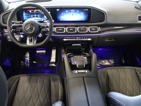 New 2026 Mercedes-Benz GLS 63 AMG 4MATIC image 17