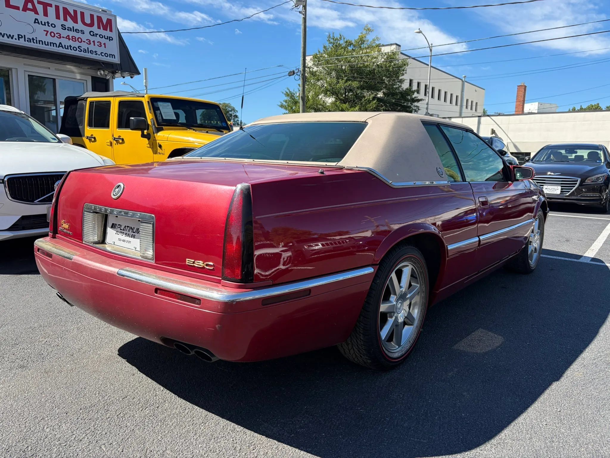 Used 2001 Cadillac Eldorado ESC w/ Comfort/Convenience Pkg FWD image 3