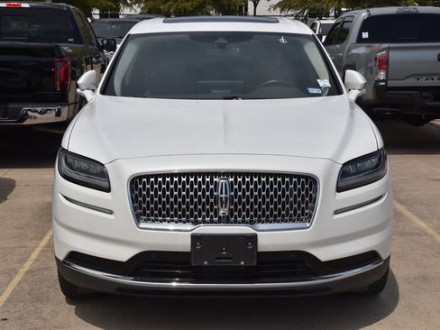 Used 2023 Lincoln Nautilus Reserve w/ Equipment Group 201A FWD image 3