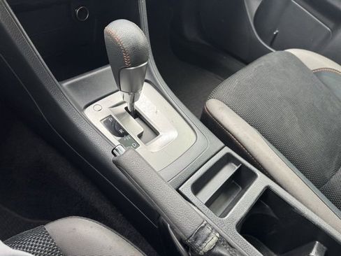 Used 2016 Subaru Crosstrek 2.0i Premium w/ Moonroof Package image 10