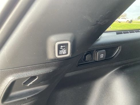 Used 2024 Jeep Grand Cherokee Altitude image 55