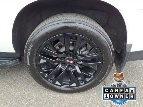 Used 2021 GMC Yukon XL SLT w/ SLT Premium Package image 8