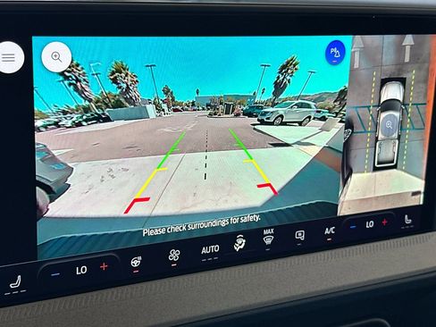 New 2025 Ford Maverick Lariat w/ 4K Tow Package image 18