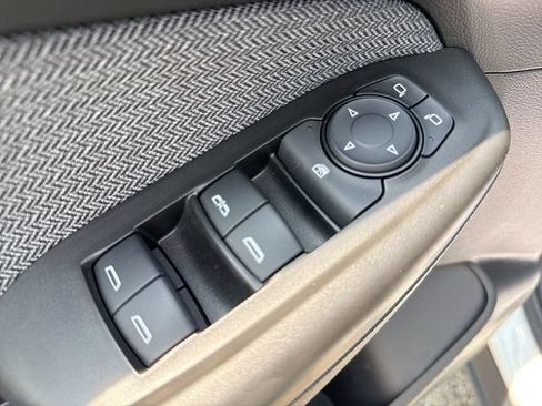 Used 2023 Chevrolet TrailBlazer LT FWD image 13