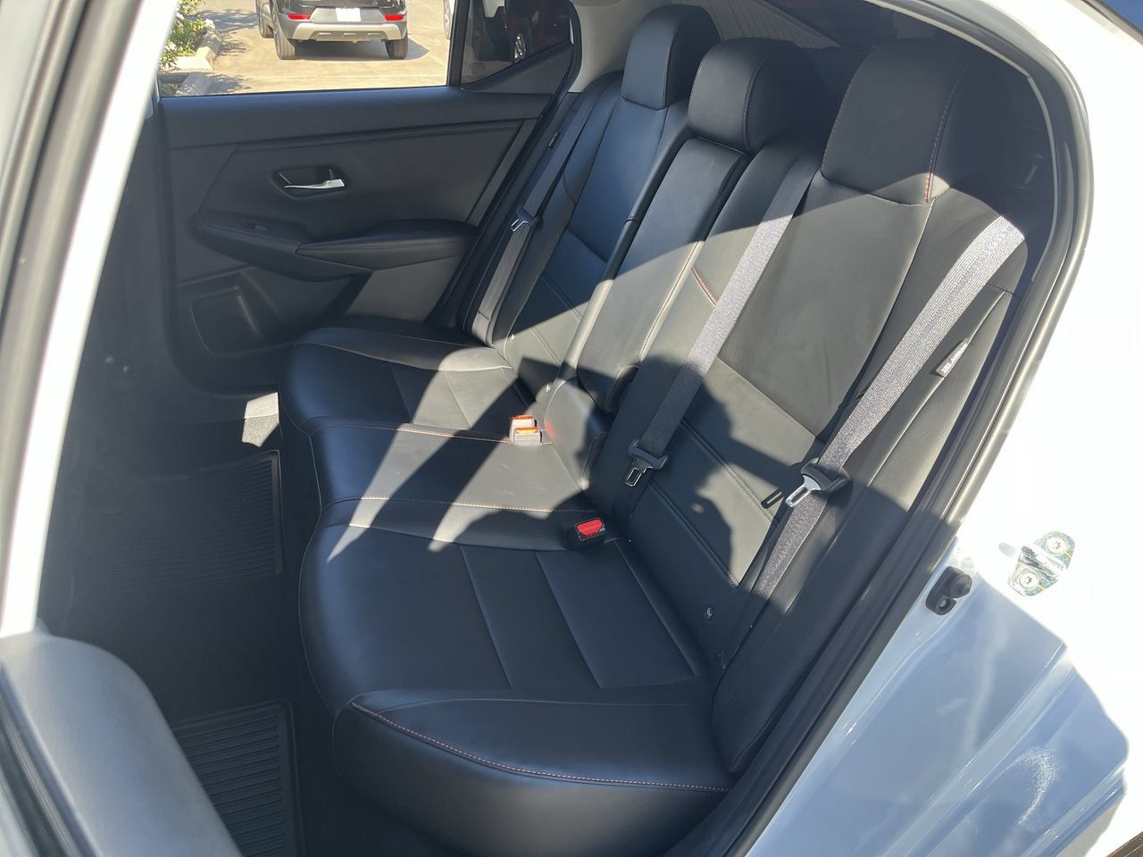 Used 2024 Nissan Sentra SR w/ SR Premium Package FWD image 23