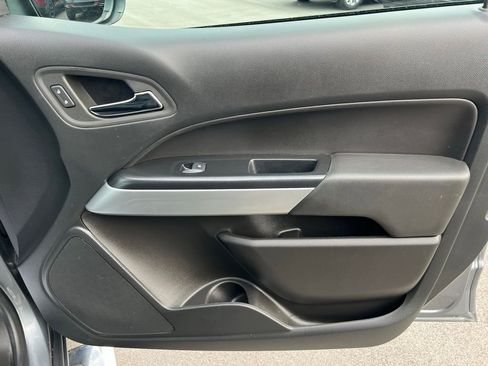 Used 2022 Chevrolet Colorado LT w/ Luxury Package image 26