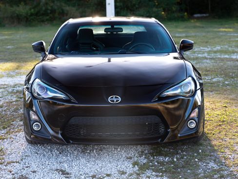 Used 2013 Scion FR-S image 17