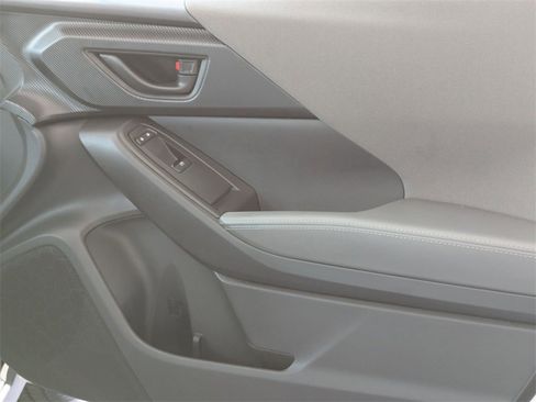 Used 2024 Subaru Crosstrek 2.0i Premium image 32