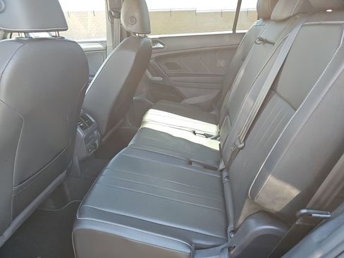 Used 2023 Volkswagen Tiguan SE R-Line image 16
