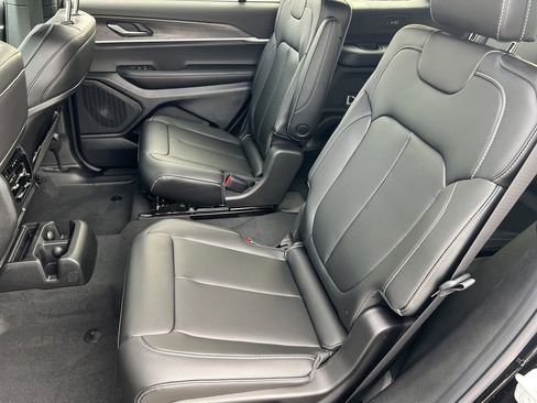 New 2025 Jeep Grand Cherokee L Limited AWD/4WD image 23