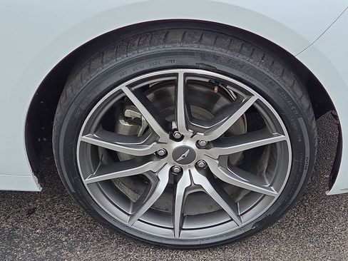 Used 2023 Genesis G70 2.0T image 7