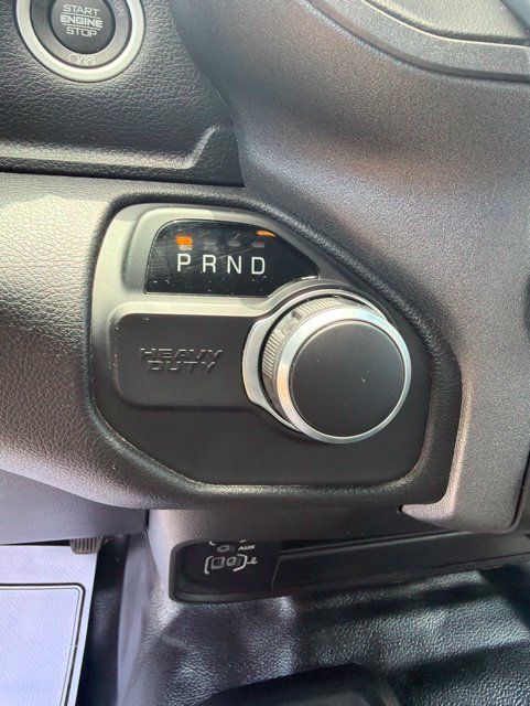 Used 2024 RAM 3500 Tradesman w/ Chrome Appearance Group AWD/4WD image 27