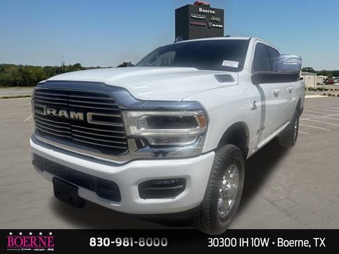 Used 2024 RAM 2500 Laramie AWD/4WD image 3