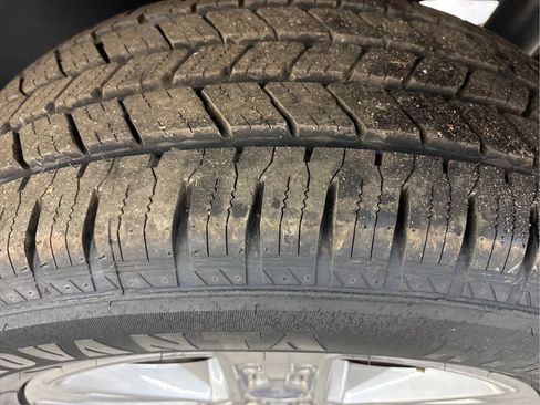 Used 2019 Ford F150 XLT w/ Equipment Group 302A Luxury AWD/4WD image 30