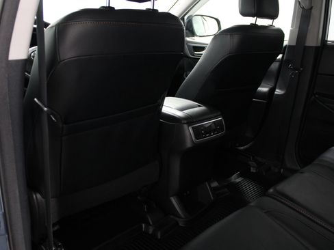Used 2018 Toyota Highlander XLE AWD/4WD image 16