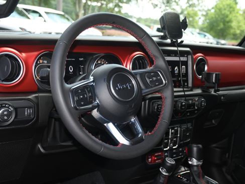 Used 2023 Jeep Gladiator Rubicon w/ LED Lighting Group image 8