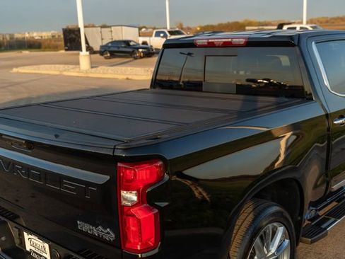 Used 2023 Chevrolet Silverado 1500 High Country AWD/4WD image 14