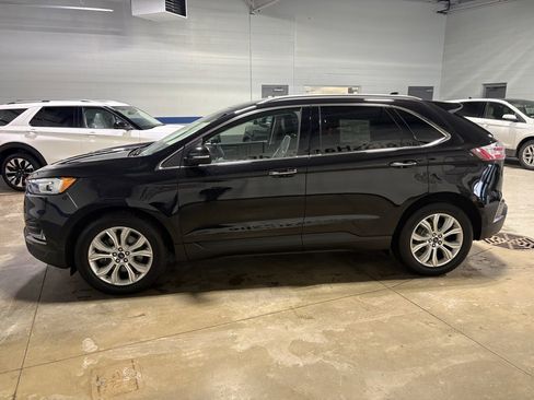 Used 2020 Ford Edge Titanium w/ Class II Trailer Tow Package image 7