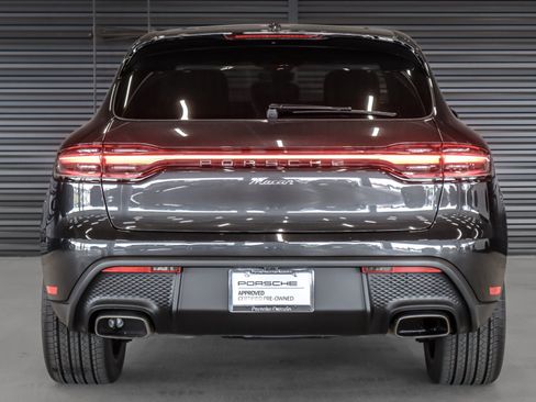 Certified 2026 Porsche Macan AWD/4WD image 9