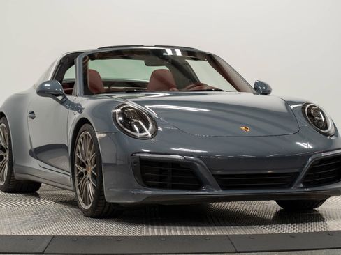 Used 2017 Porsche 911 Targa 4S image 21