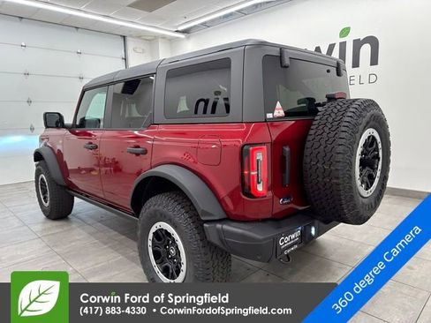 New 2025 Ford Bronco Badlands image 3