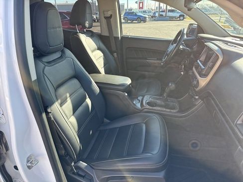 Used 2021 GMC Canyon Denali image 17