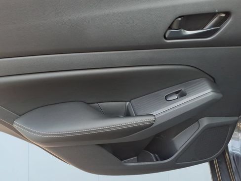 New 2025 Nissan Sentra SV w/ All-Weather Package FWD image 9